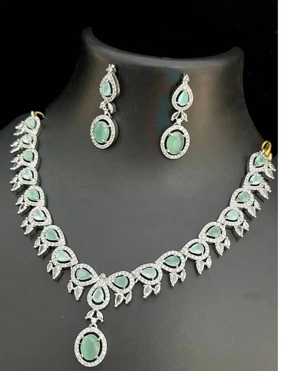 Emerald Green Luxury Necklace Set for Women | CZ Diamond Bridal Jewellery Set | ImiStyleJewellery - Imistyle Jewellery