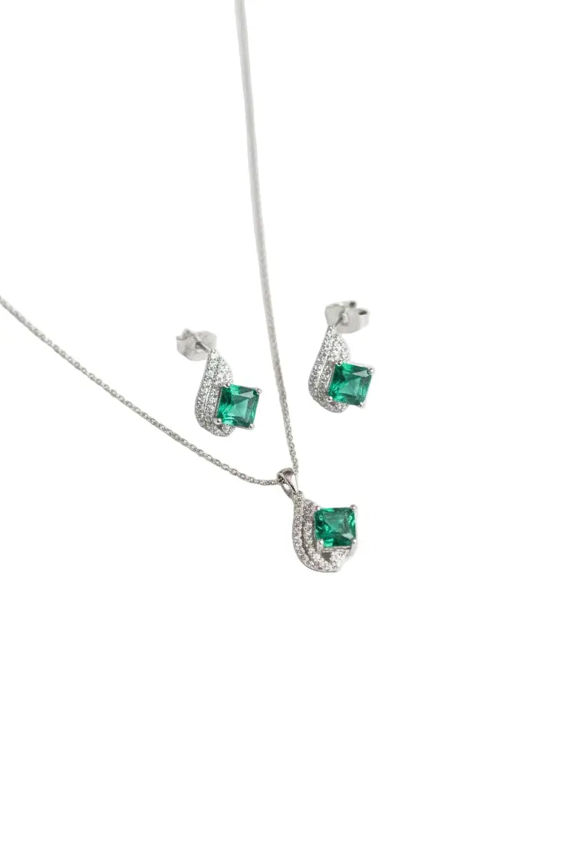 Emerald Green Crystal Pendant Set for Women | Minimal Necklace & Earrings Set Imitation Jewellery | ImiStyleJewellery - Imistyle Jewellery