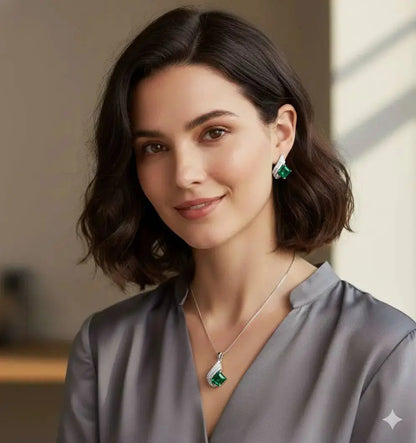 Emerald Green Crystal Pendant Set for Women | Minimal Necklace & Earrings Set Imitation Jewellery | ImiStyleJewellery - Imistyle Jewellery
